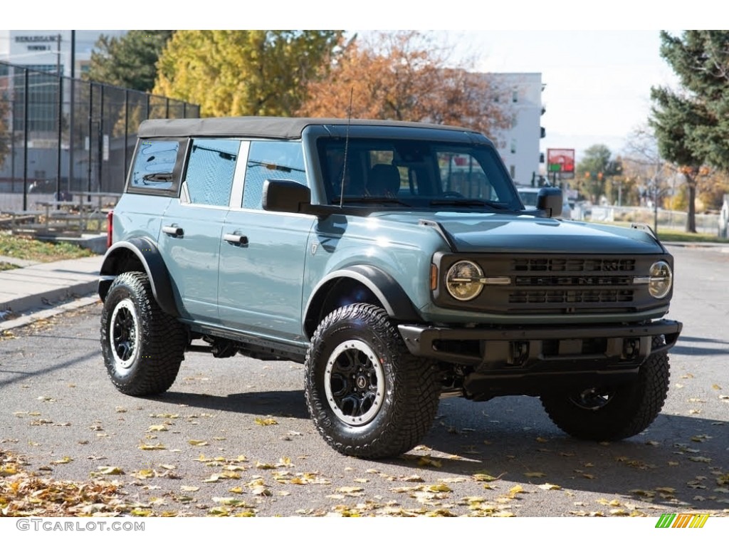 2022 Ford Bronco Sasquatch 4x4 4-Door Exterior Photos