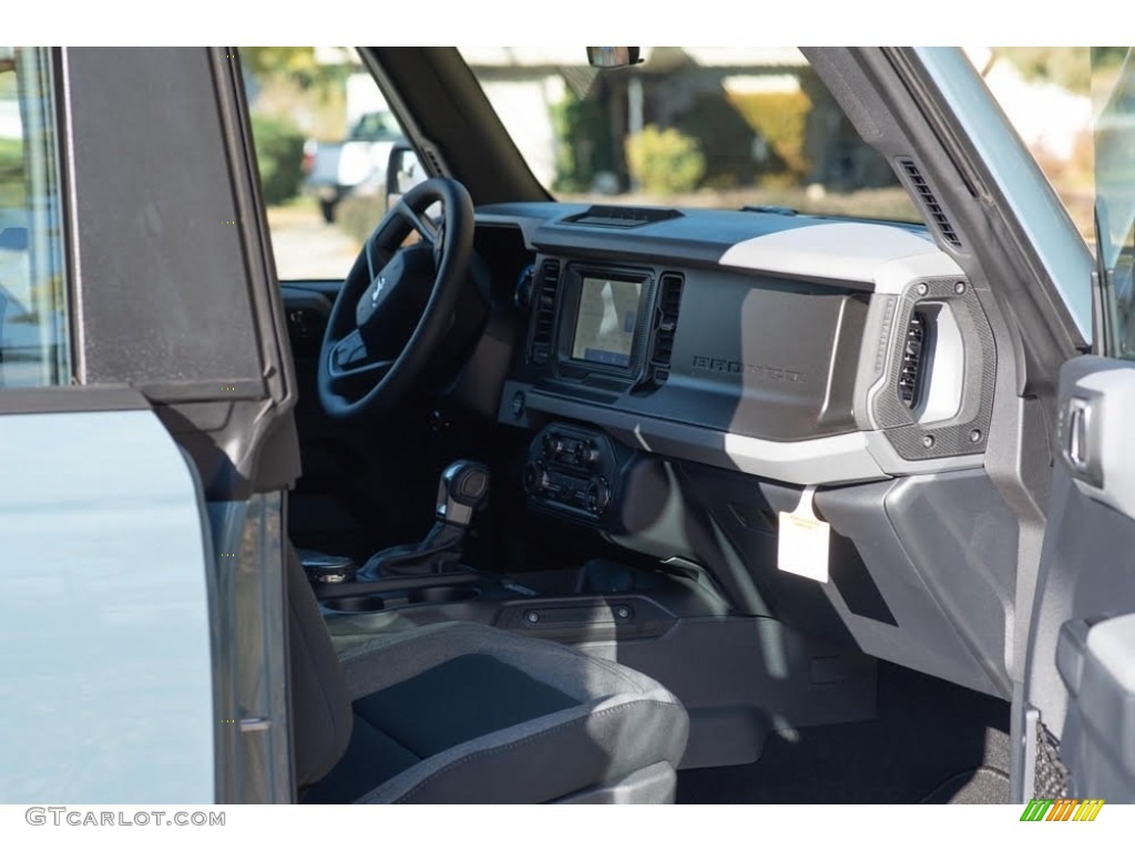 2022 Bronco Sasquatch 4x4 4-Door - Area 51 / Dark Space Gray photo #9