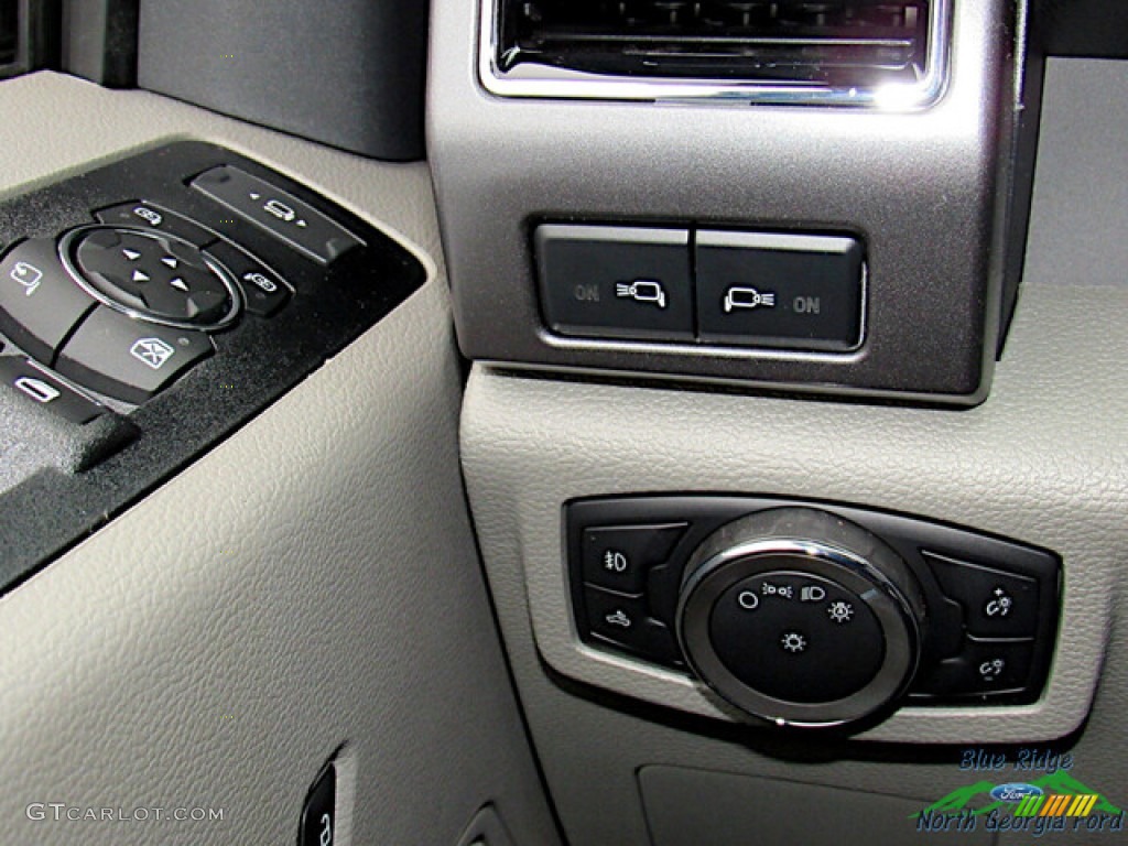 2022 F250 Super Duty XLT Crew Cab 4x4 - Agate Black / Medium Earth Gray photo #21