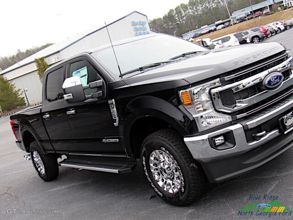 2022 F250 Super Duty XLT Crew Cab 4x4 - Agate Black / Medium Earth Gray photo #26