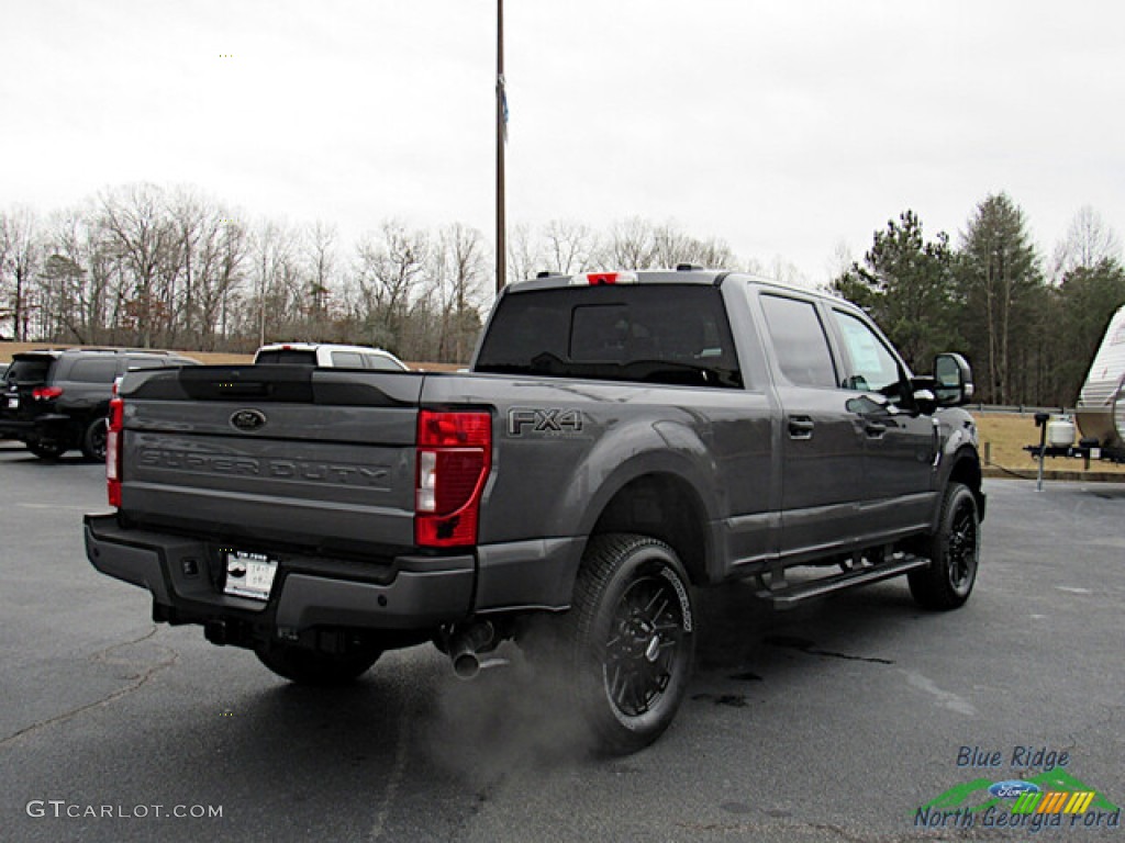 2022 F250 Super Duty XLT Crew Cab 4x4 - Carbonized Gray / Medium Earth Gray photo #5
