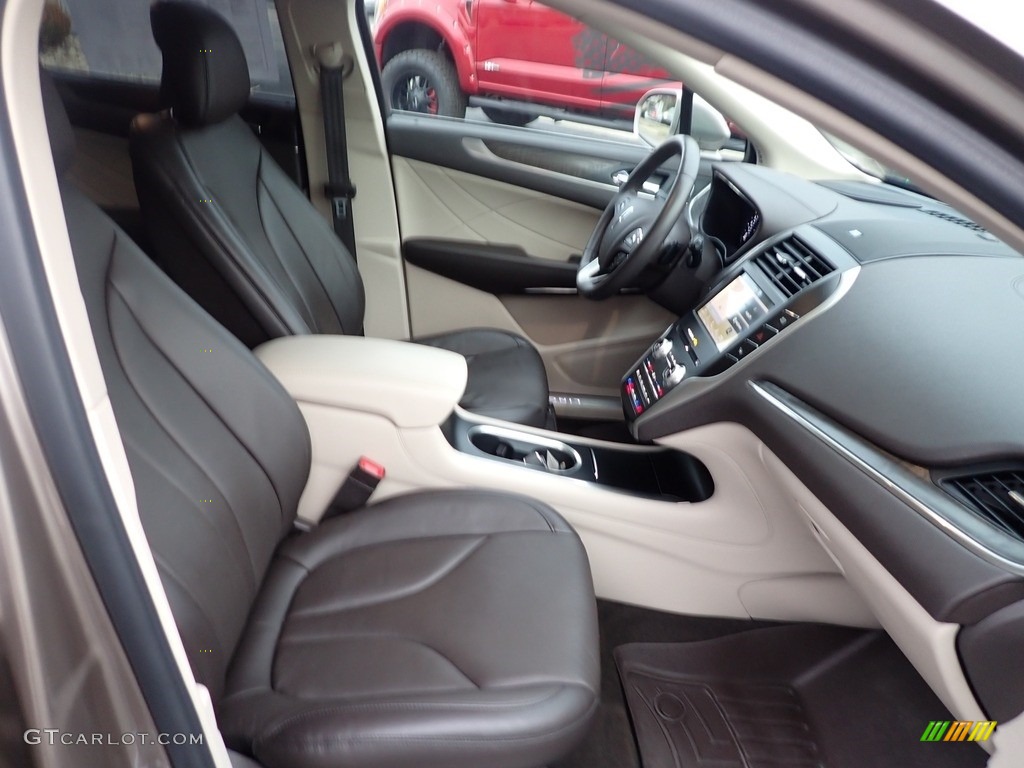 Ebony Interior 2019 Lincoln MKC Reserve AWD Photo #145451743