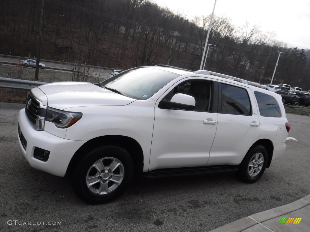 2019 Sequoia SR5 4x4 - Super White / Graphite photo #16