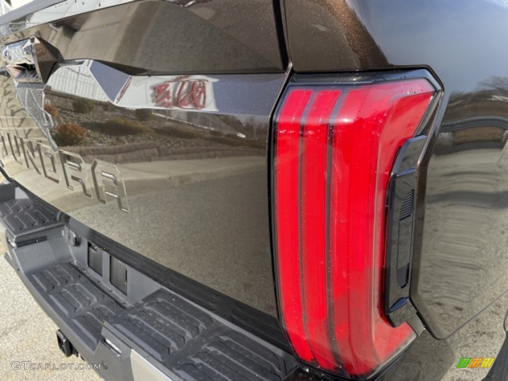 2023 Tundra Limited CrewMax 4x4 - Smoked Mesquite / Black photo #27