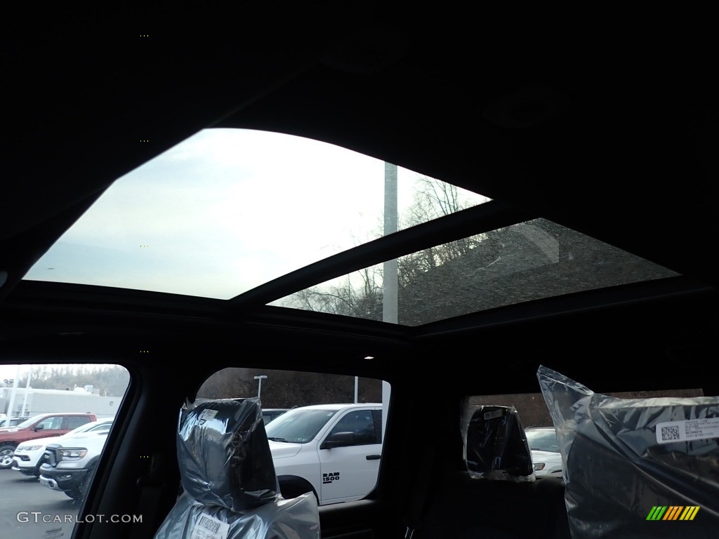2023 Ram 1500 Big Horn Night Edition Crew Cab 4x4 Sunroof Photos