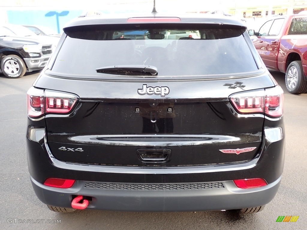 2022 Compass Trailhawk 4x4 - Diamond Black Crystal Pearl / Black/Ruby Red photo #4