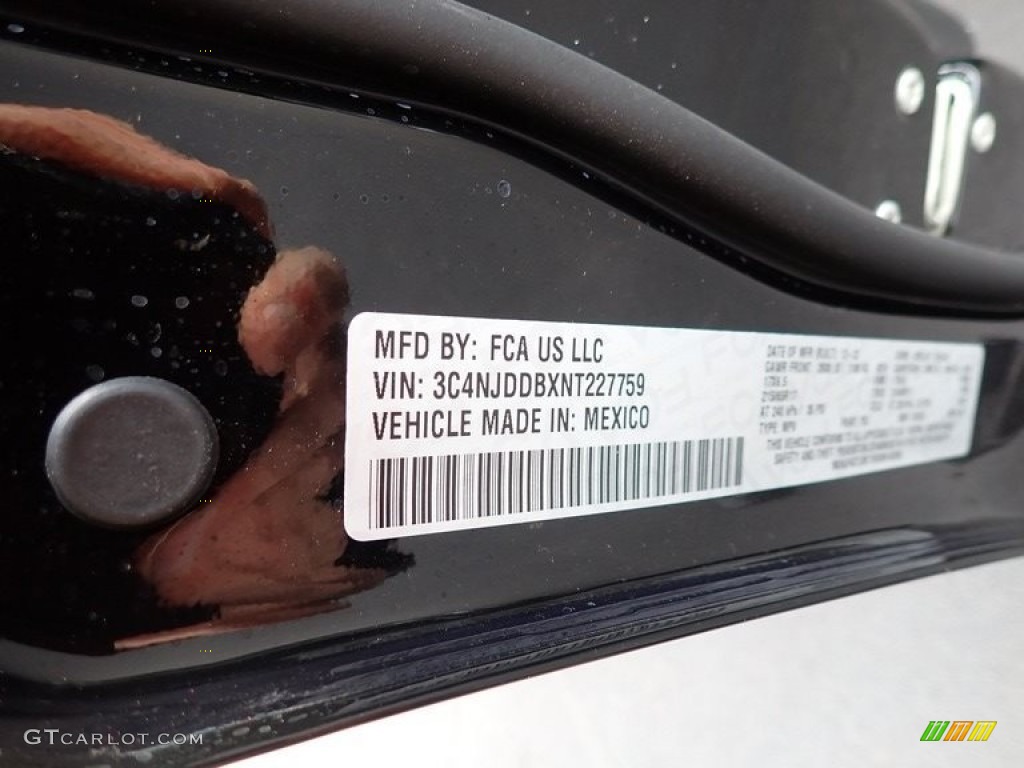 2022 Compass Trailhawk 4x4 - Diamond Black Crystal Pearl / Black/Ruby Red photo #14