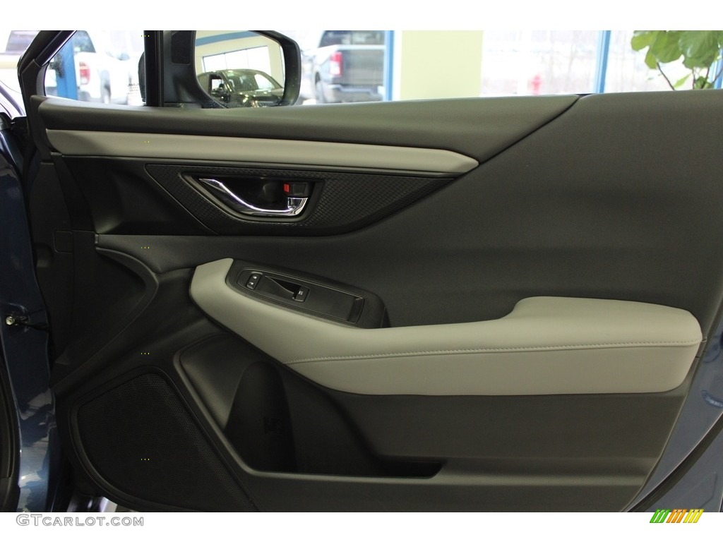2021 Subaru Outback 2.5i Premium Gray Door Panel Photo #145455571