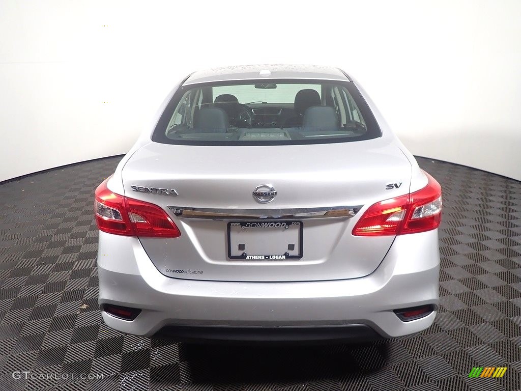 2017 Sentra SV - Brilliant Silver / Charcoal photo #11