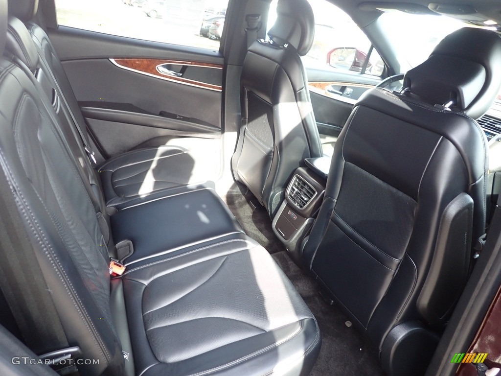 2017 Lincoln MKX Reserve AWD Rear Seat Photos