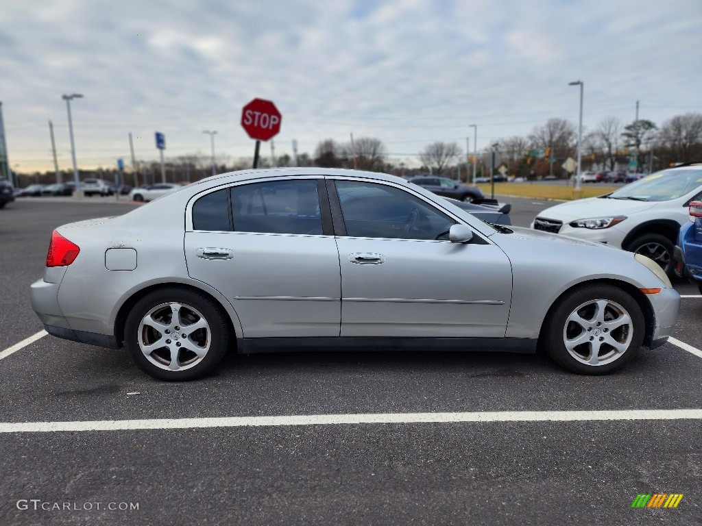 2004 G 35 Sedan - Brilliant Silver Metallic / Graphite photo #3