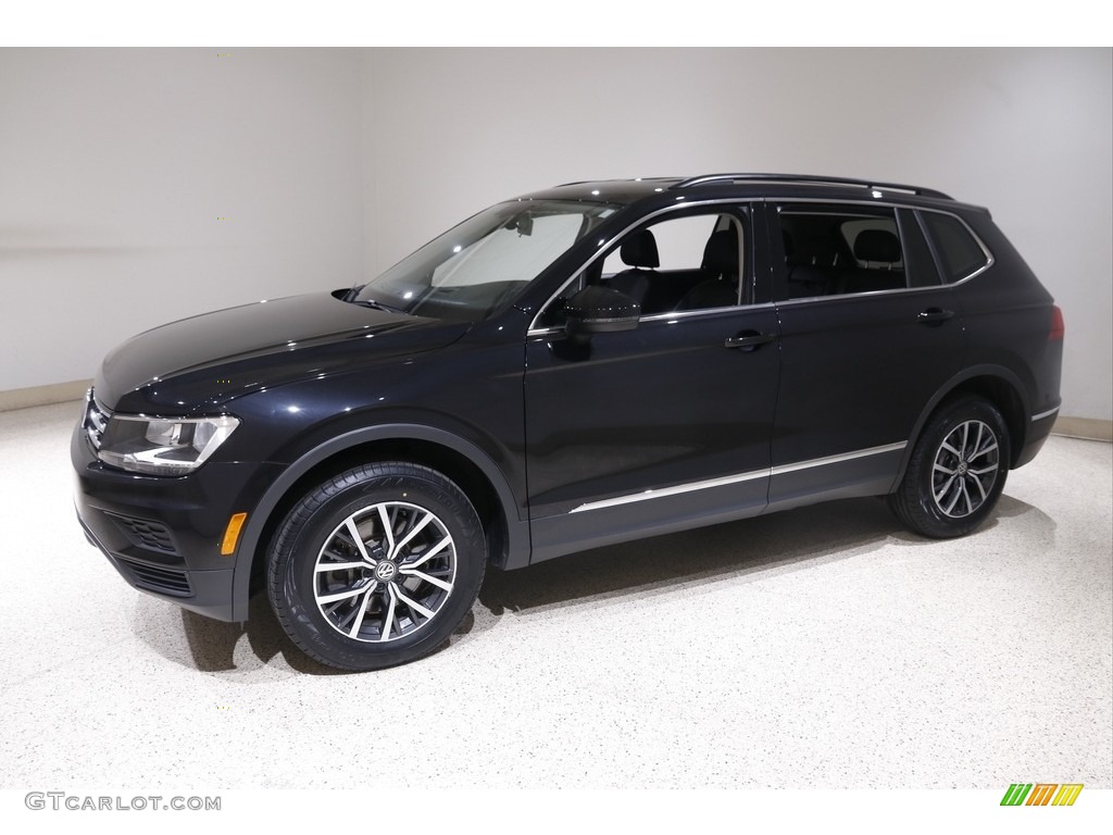 2020 Volkswagen Tiguan SE 4MOTION Exterior Photos