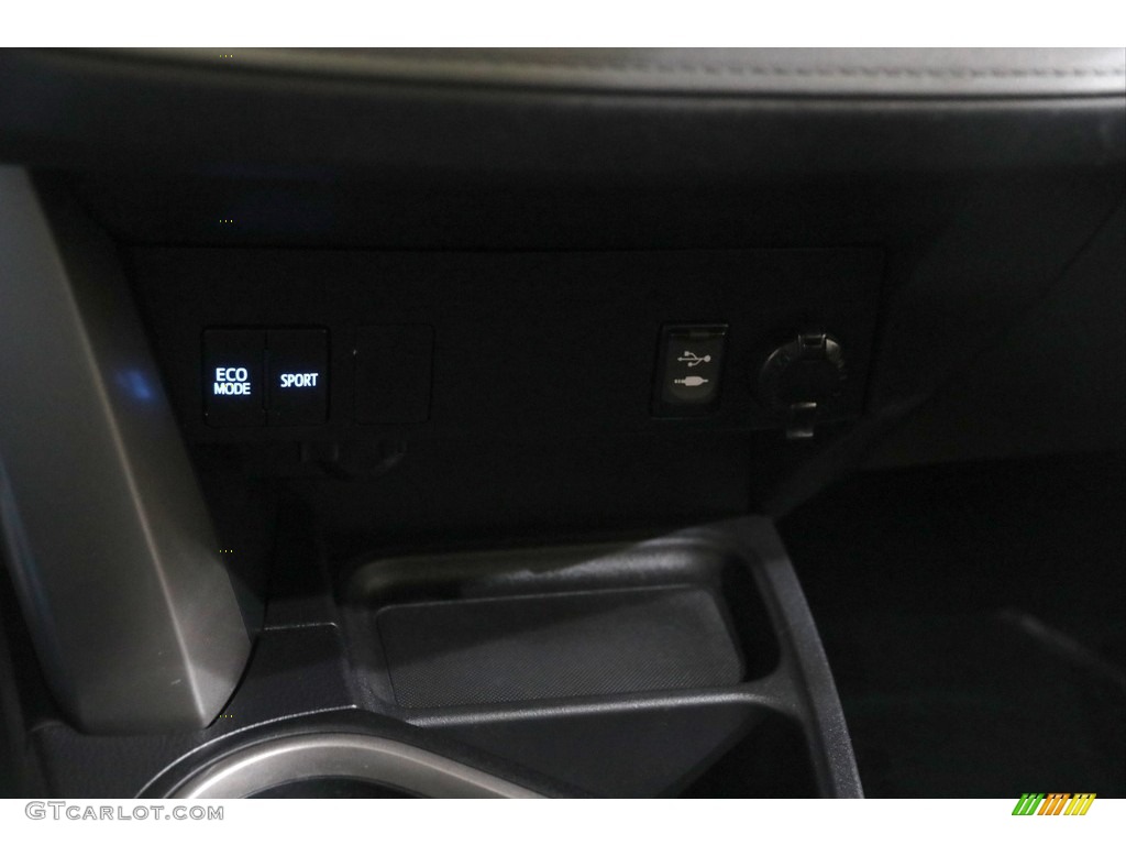 2018 RAV4 LE - Black / Black photo #13