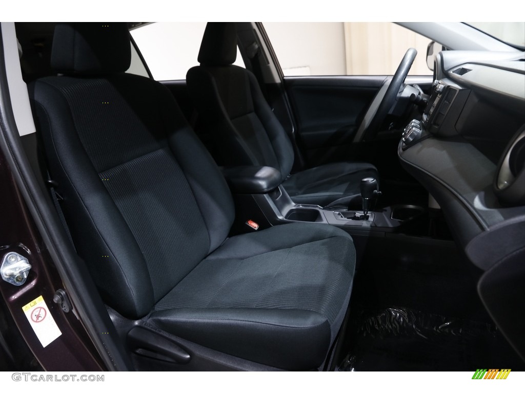 2018 RAV4 LE - Black / Black photo #15