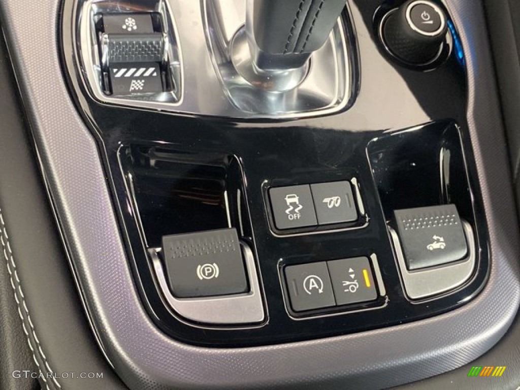 2023 Jaguar F-TYPE P450 Convertible Controls Photo #145458454