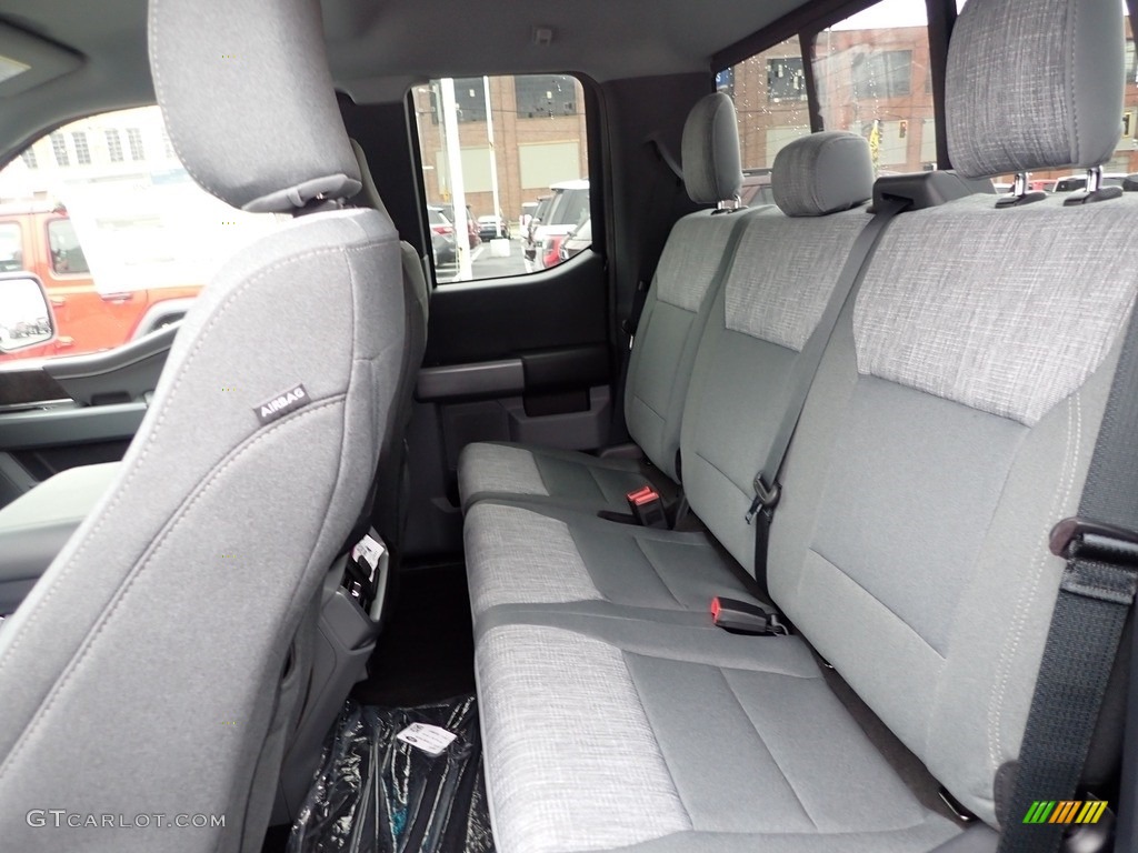 2022 Ford F150 XLT SuperCab 4x4 Rear Seat Photos