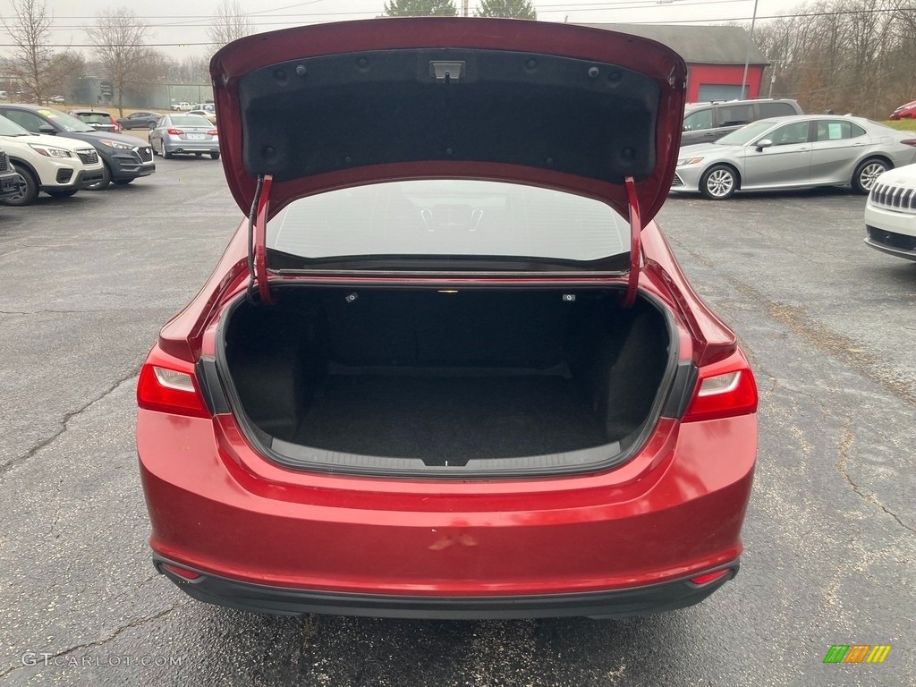 2018 Malibu LT - Cajun Red Tintcoat / Jet Black photo #5