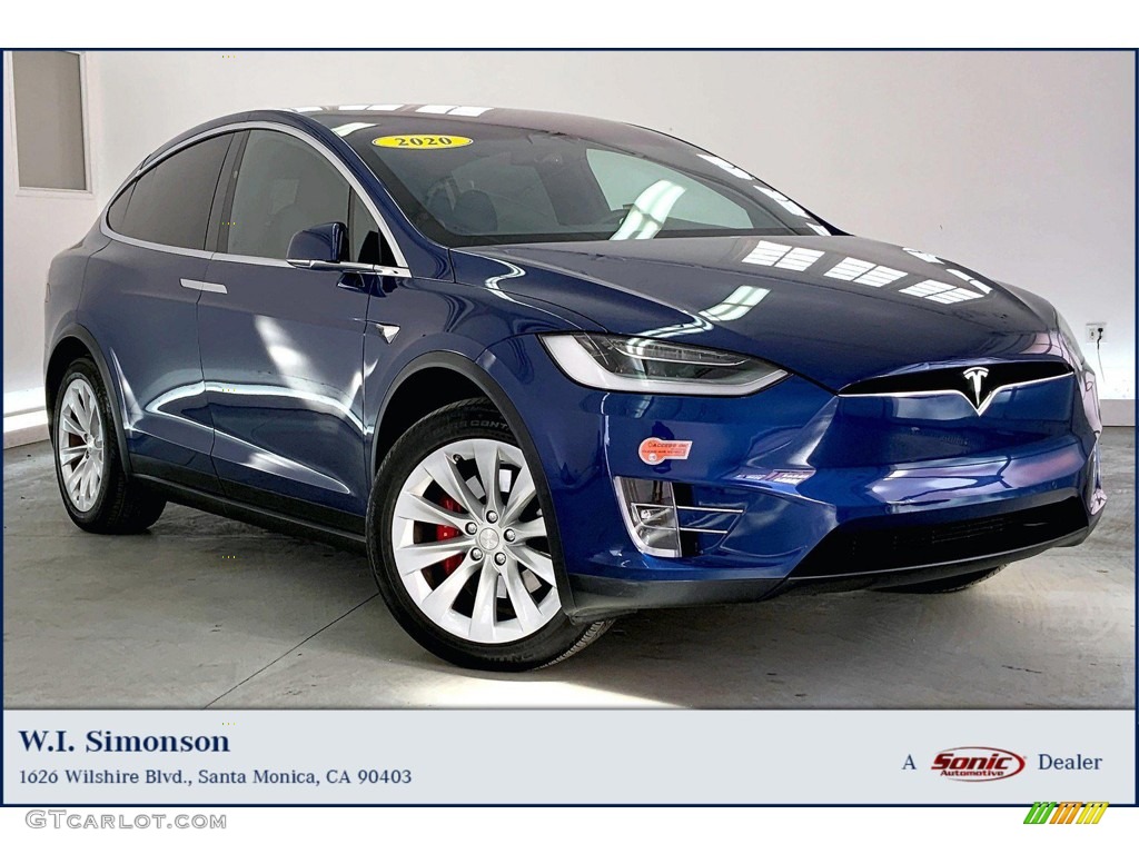 Deep Blue Metallic Tesla Model X
