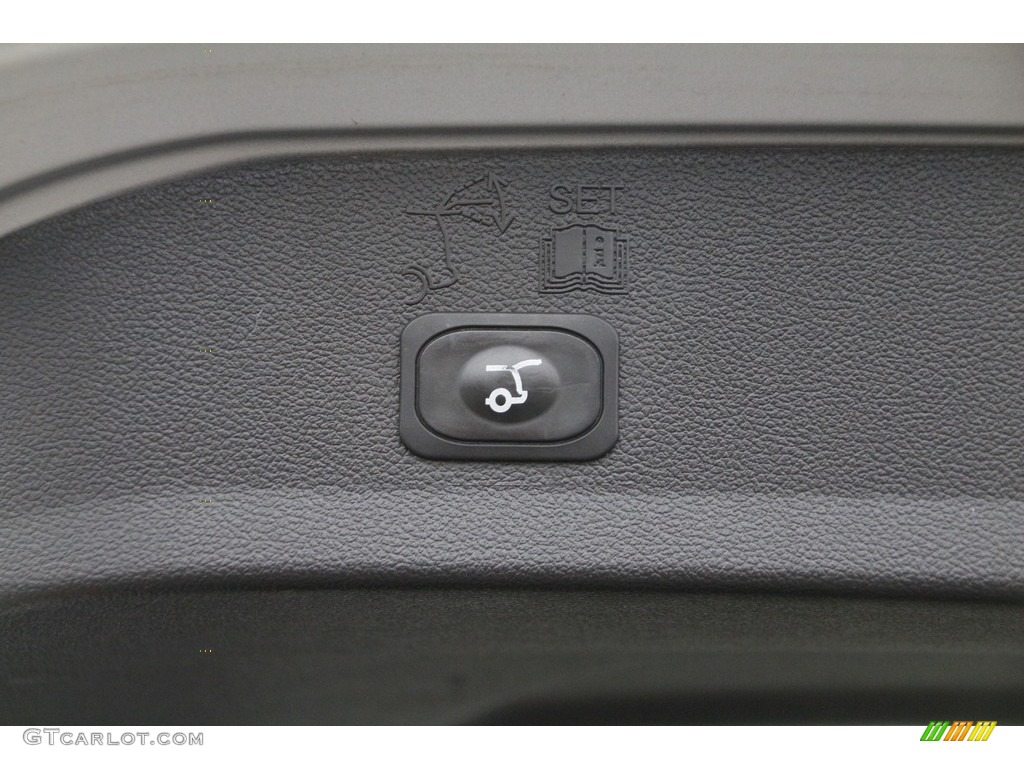 2019 Escape SEL 4WD - Ingot Silver / Chromite Gray/Charcoal Black photo #14