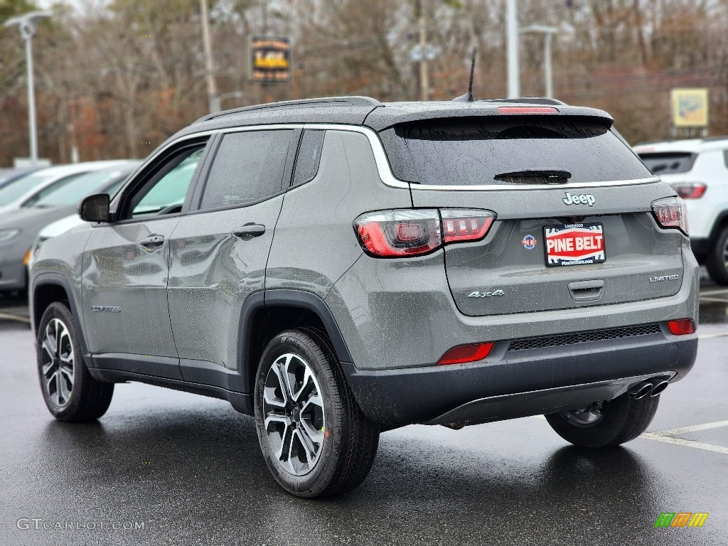 2022 Compass Limited 4x4 - Sting Gray / Black photo #4