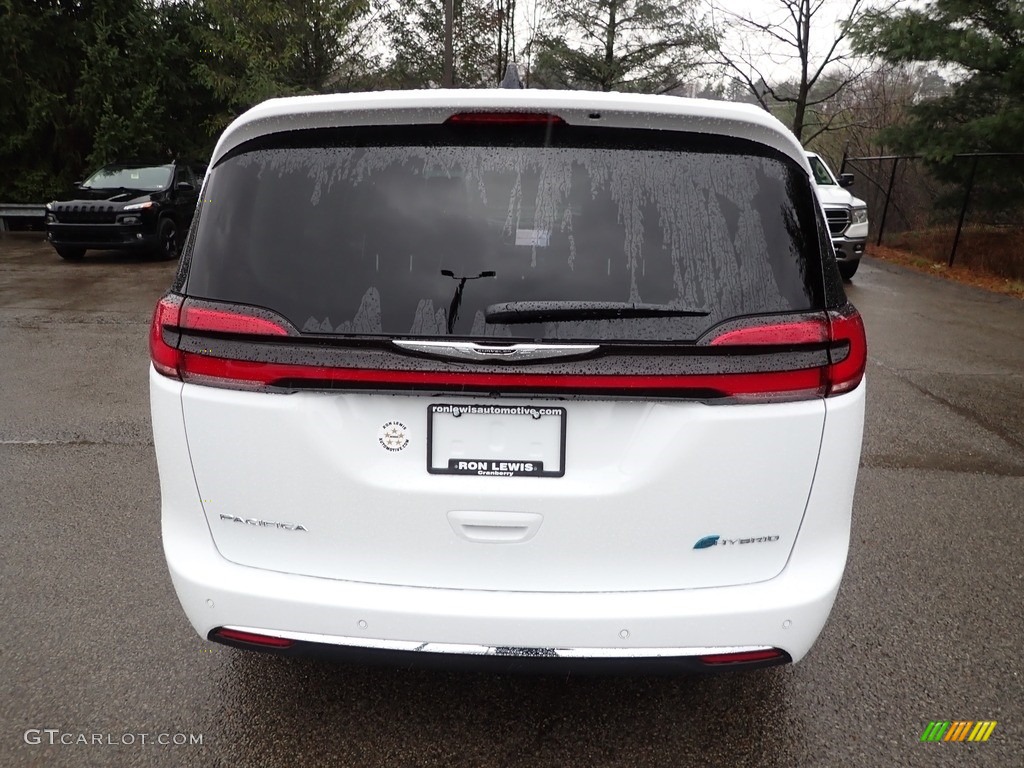 2023 Chrysler Pacifica Hybrid Touring L Marks and Logos Photo #145467382