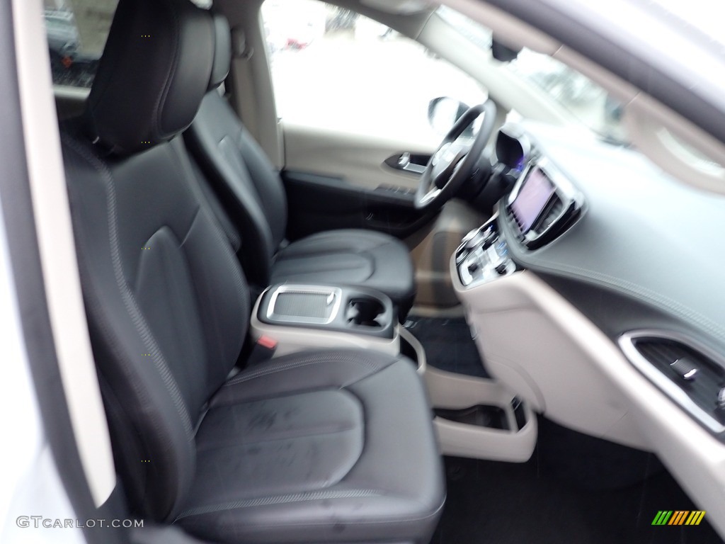 2023 Chrysler Pacifica Hybrid Touring L Front Seat Photo #145467400