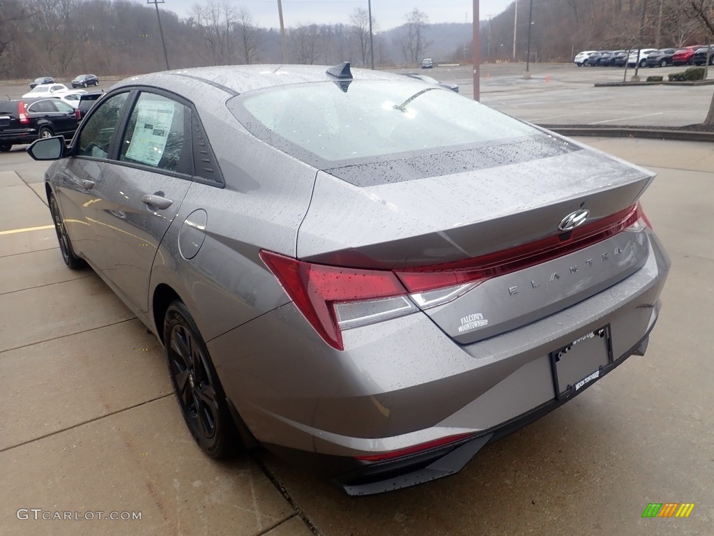 2023 Elantra SEL - Fluid Metal / Black photo #5