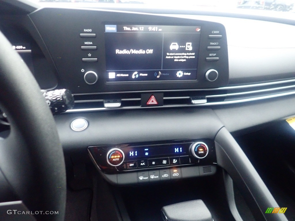 2023 Elantra SEL - Fluid Metal / Black photo #17