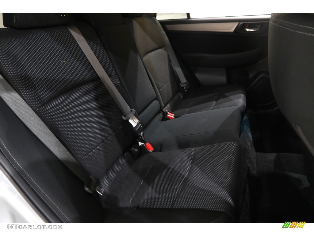 2015 Subaru Outback 2.5i Premium Rear Seat Photos
