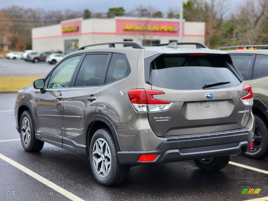 2021 Forester 2.5i Premium - Sepia Bronze Metallic / Black photo #6