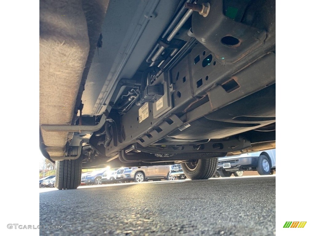 2014 Chevrolet Express 1500 AWD Passenger Conversion Undercarriage Photo #145472997