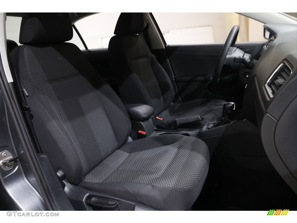 2013 Jetta S Sedan - Platinum Gray Metallic / Titan Black photo #11