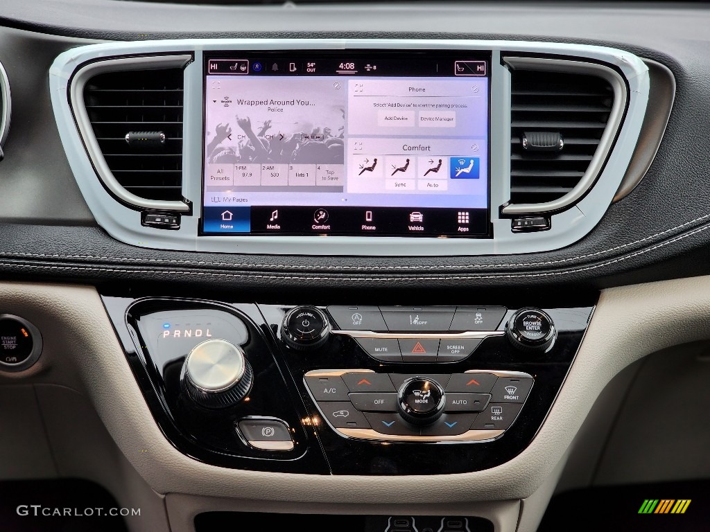 2022 Chrysler Pacifica Touring L Controls Photo #145473948