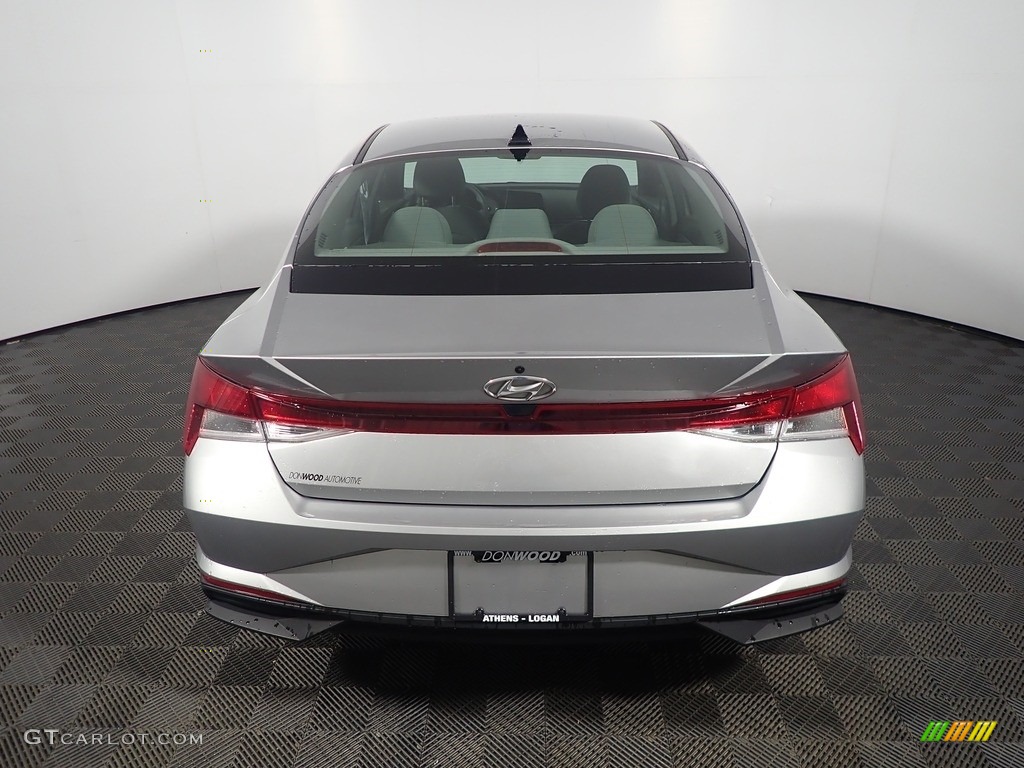 2021 Elantra SE - Shimmering Silver Pearl / Medium Gray photo #13