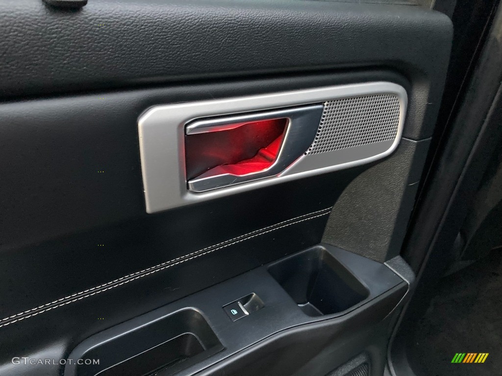 2020 Explorer ST 4WD - Agate Black Metallic / Ebony photo #42