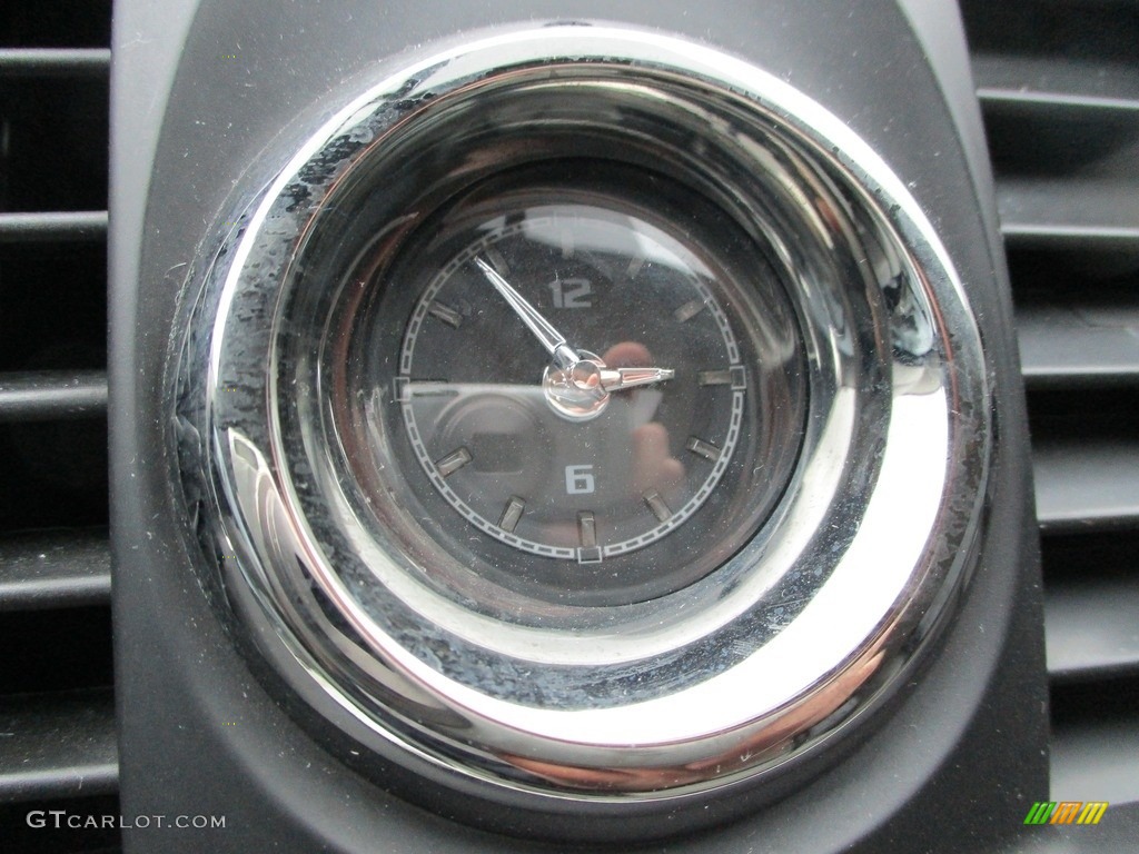 2017 Enclave Leather - Summit White / Light Titanium photo #24