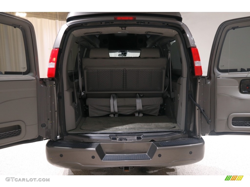 2022 Chevrolet Express 2500 Passenger Conversion Van Trunk Photo #145477170