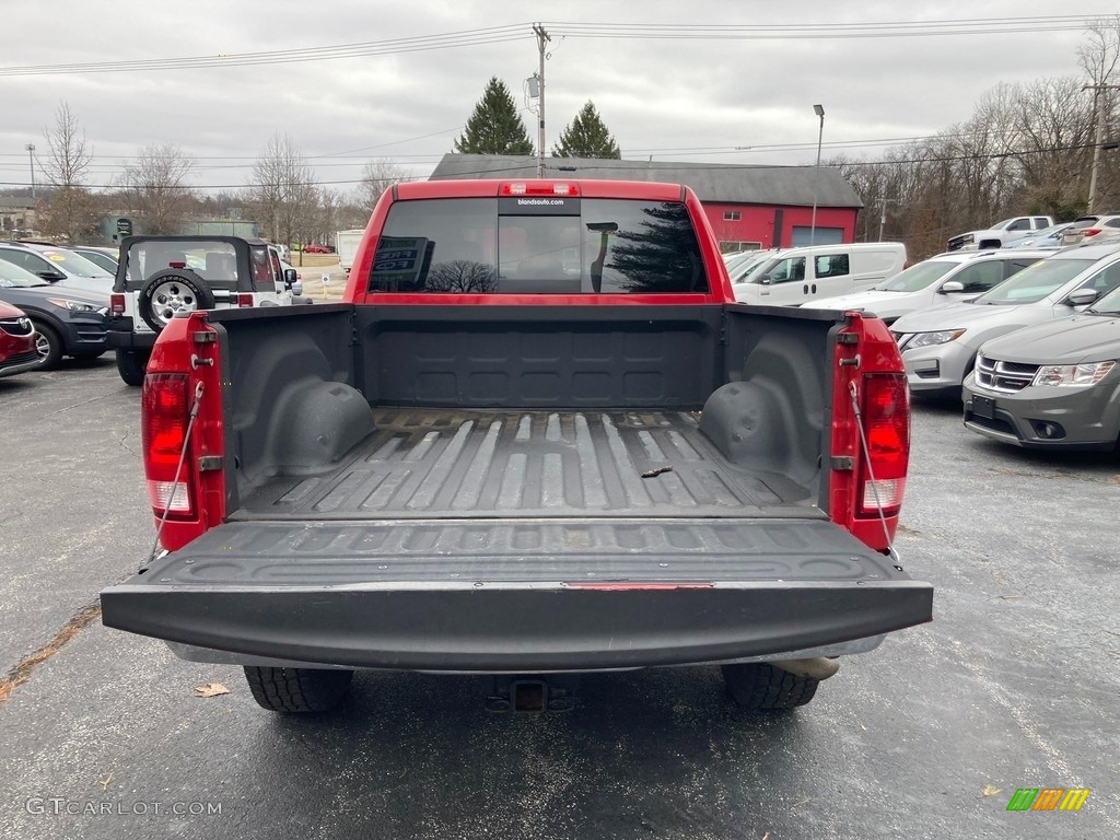 2018 2500 SLT Crew Cab 4x4 - Flame Red / Black/Diesel Gray photo #5