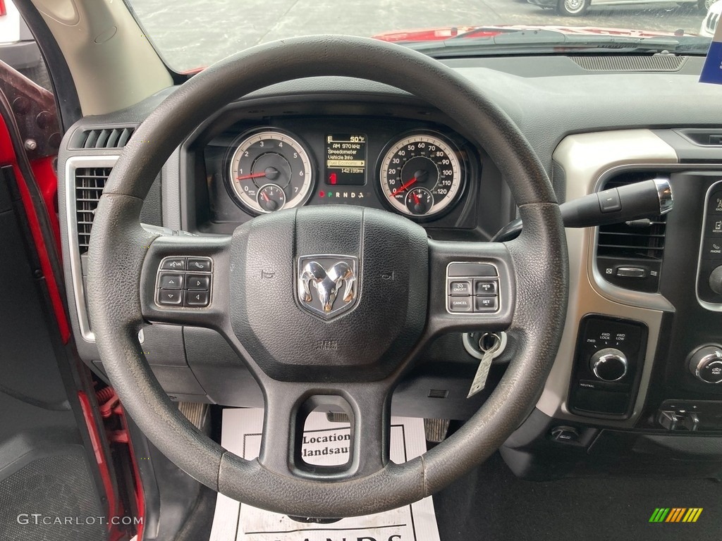 2018 Ram 2500 SLT Crew Cab 4x4 Black/Diesel Gray Steering Wheel Photo #145478325