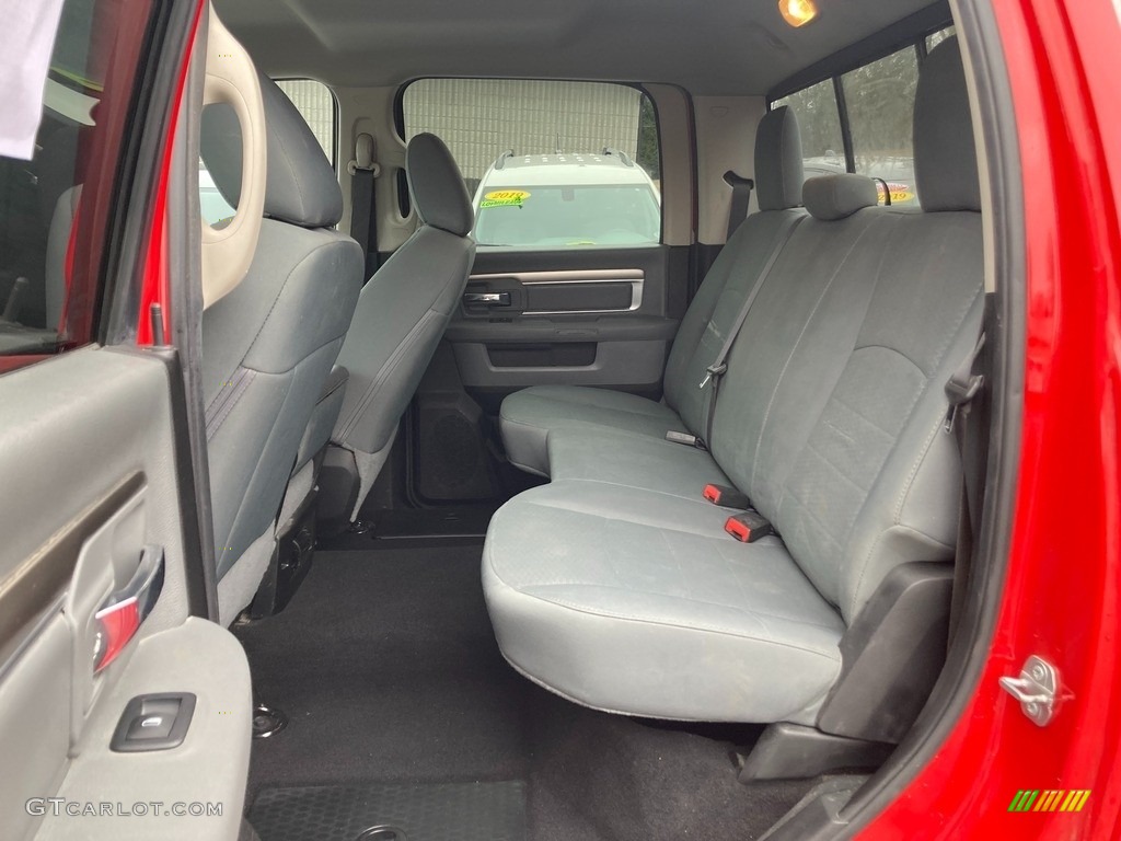 2018 2500 SLT Crew Cab 4x4 - Flame Red / Black/Diesel Gray photo #23