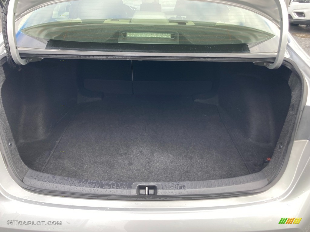 2021 Toyota Corolla LE Trunk Photo #145479237