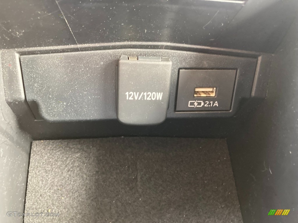 2021 Corolla LE - Classic Silver Metallic / Light Gray/Moonstone photo #30