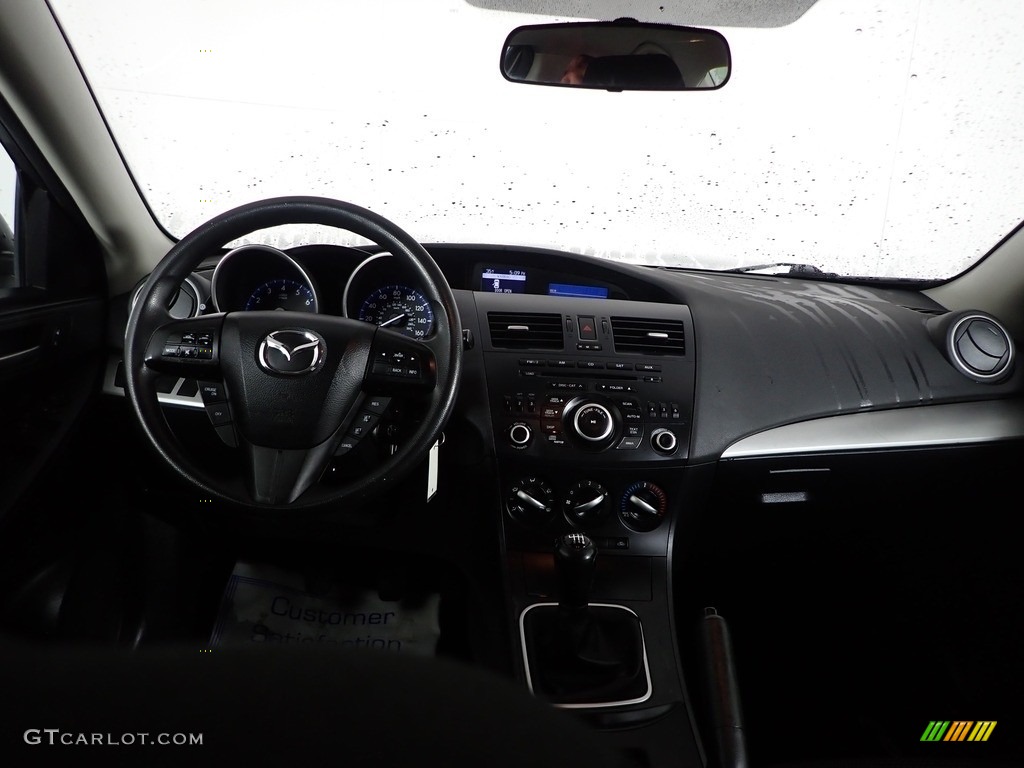 2013 MAZDA3 i Sport 4 Door - Liquid Silver Metallic / Black photo #22