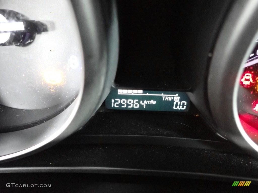 2013 MAZDA3 i Sport 4 Door - Liquid Silver Metallic / Black photo #28