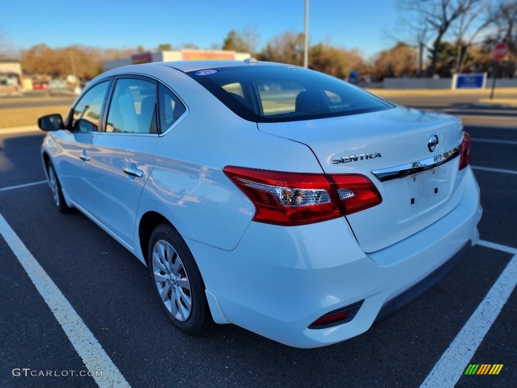 2016 Sentra SV - Fresh Powder / Charcoal photo #6