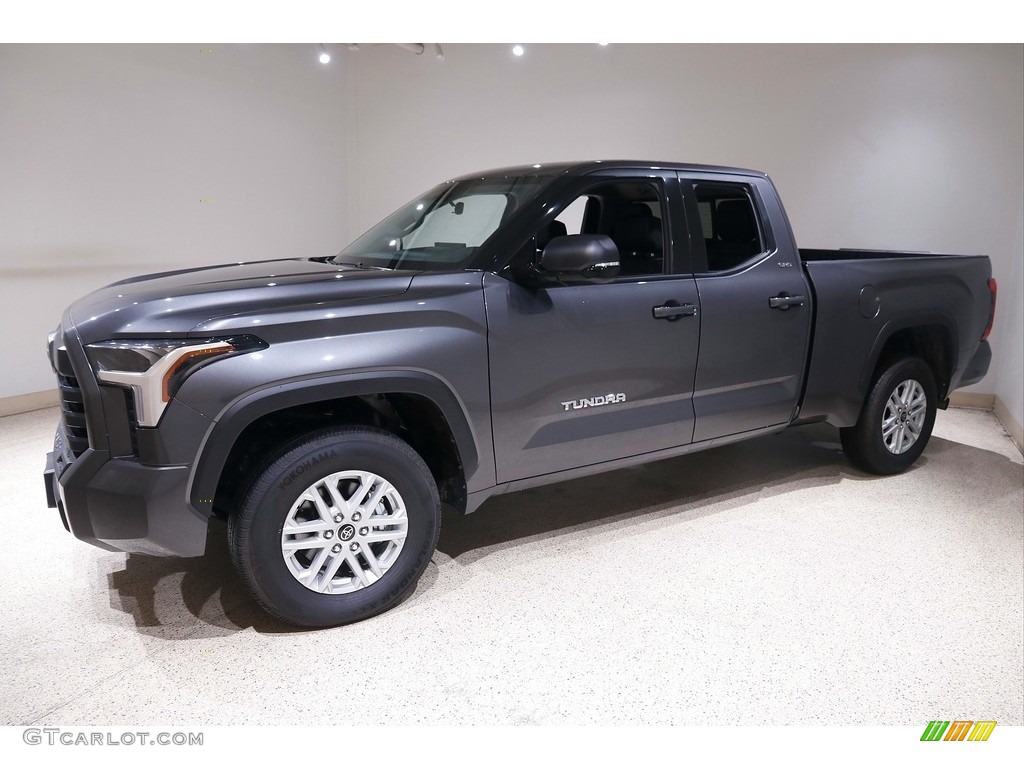 2022 Tundra SR5 Double Cab 4x4 - Magnetic Gray Metallic / Black photo #3