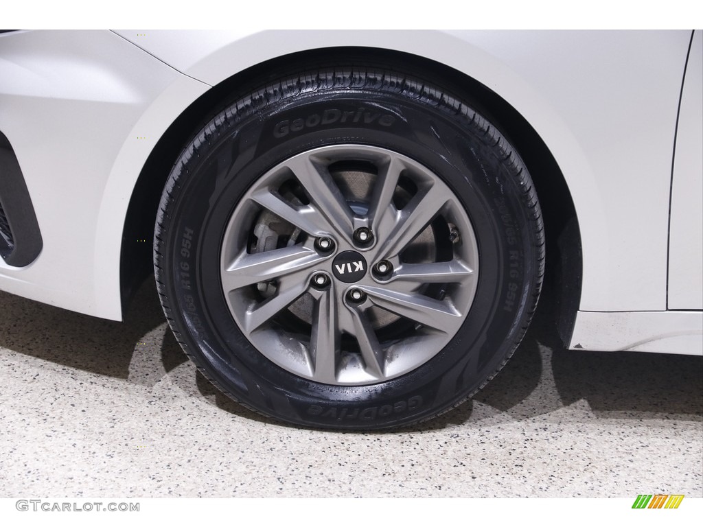 2019 Optima LX - Sparkling Silver / Black photo #19
