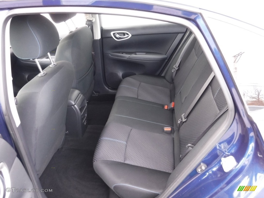 2019 Sentra SR - Deep Blue Pearl / Charcoal photo #24