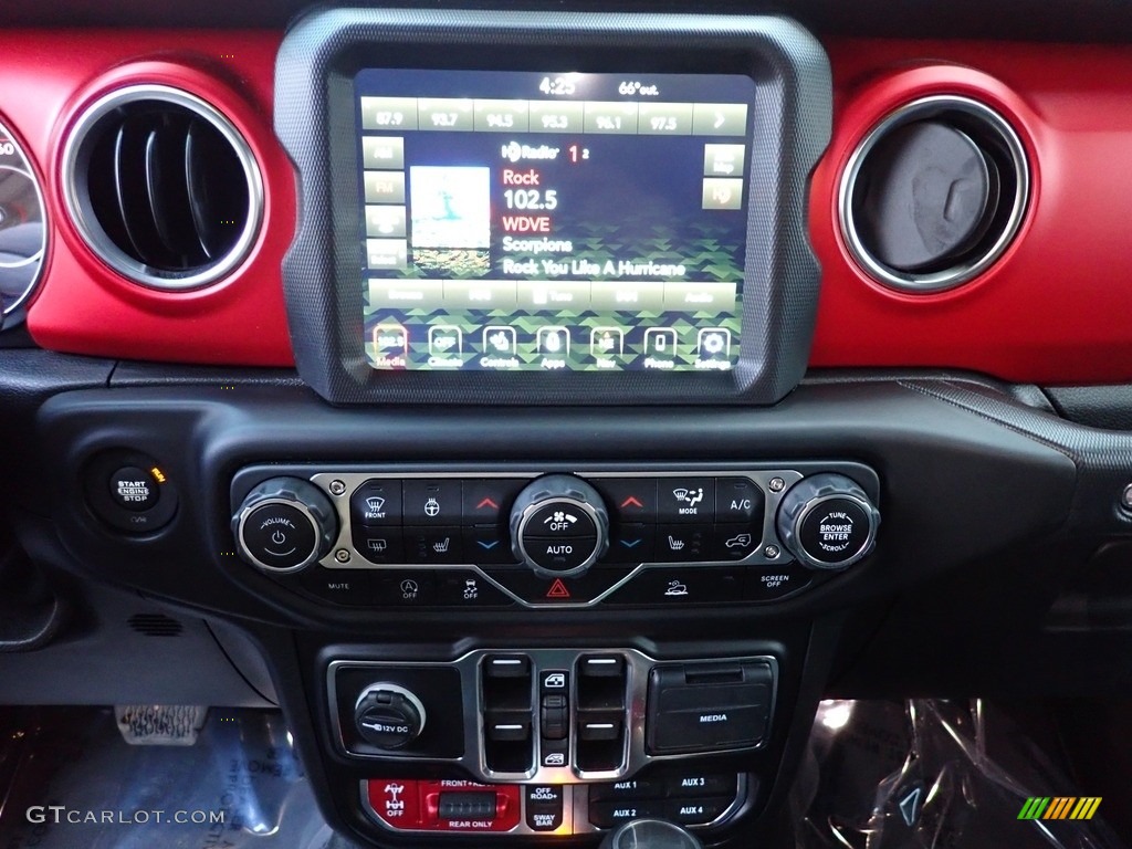 2022 Jeep Wrangler Unlimited Rubicon 4x4 Controls Photo #145492590