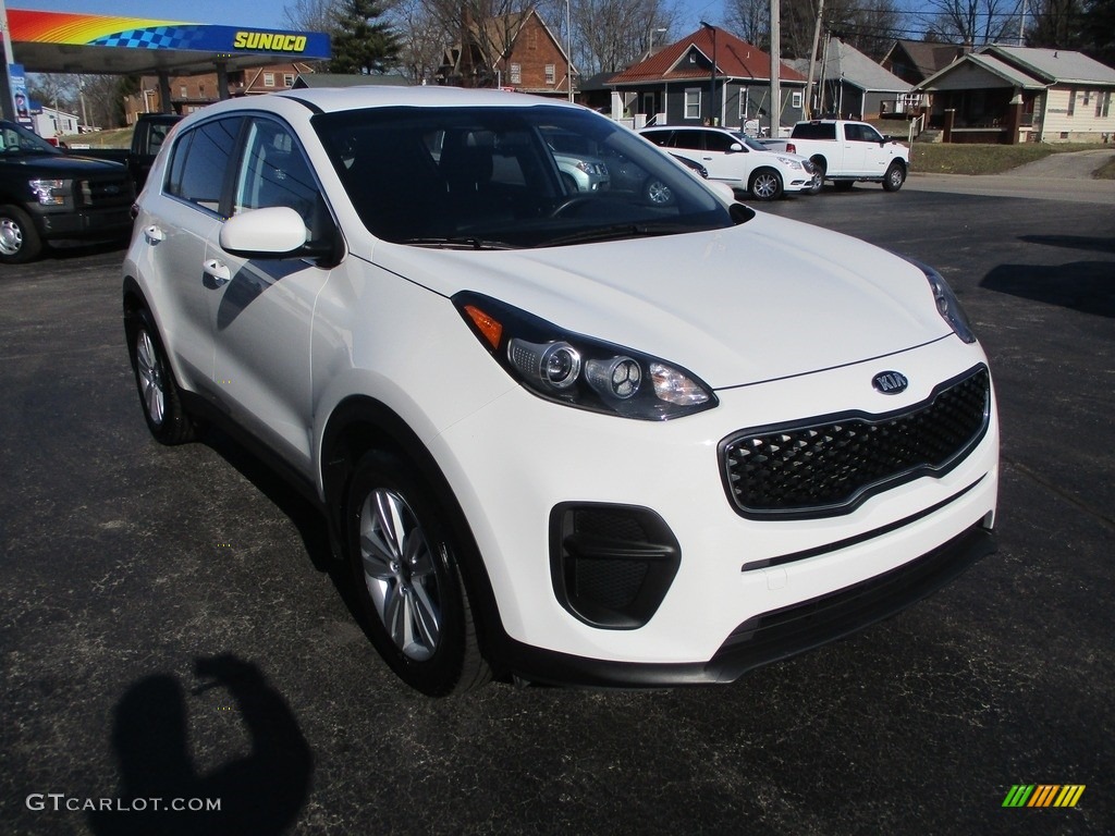 2019 Sportage LX - Clear White / Black photo #5